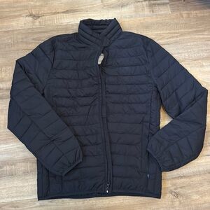 Like New! Men’s Gap Black Packable Puffer Jacket - Black - Size Small